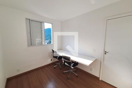 Quarto 2 de apartamento para alugar com 2 quartos, 50m² em Vila Santa Alice, Duque de Caxias