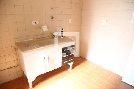 Cozinha de apartamento para alugar com 2 quartos, 54m² em Jardim Nova Germania, São Paulo