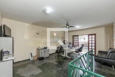 Casa à venda com 3 quartos, 196m² em Vila Guarani, São Paulo