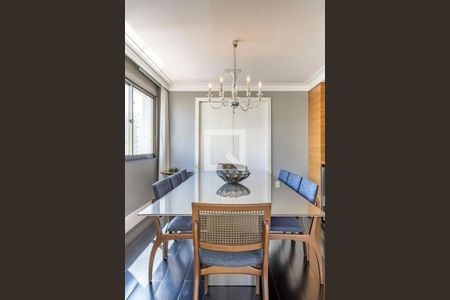 Apartamento à venda com 4 quartos, 200m² em Indianópolis, São Paulo