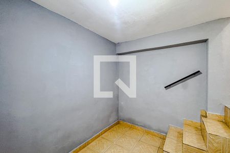 Quarto 2 de casa para alugar com 2 quartos, 75m² em Vila Invernada, São Paulo
