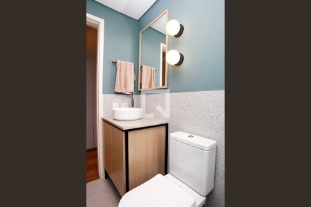 Banheiro de apartamento à venda com 1 quarto, 46m² em Centro Histórico, Porto Alegre