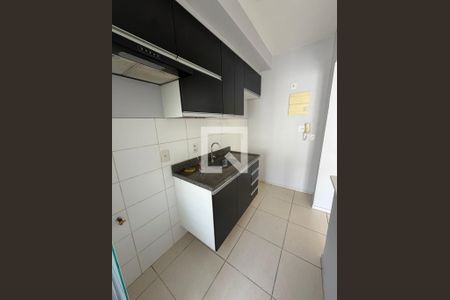 Cozinha de apartamento para alugar com 2 quartos, 55m² em Del Castilho, Rio de Janeiro