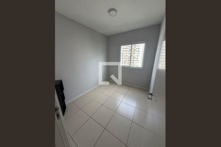 Sala de apartamento para alugar com 2 quartos, 55m² em Del Castilho, Rio de Janeiro