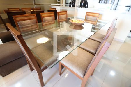 Sala de apartamento para alugar com 2 quartos, 73m² em Santa Mônica, Uberlândia