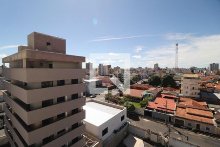 Varanda de apartamento para alugar com 2 quartos, 73m² em Santa Mônica, Uberlândia