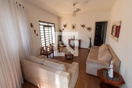 SALA DE ESTAR de casa à venda com 4 quartos, 138m² em Vila Nogueira, Campinas