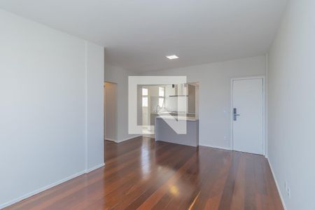 Apartamento à venda com 3 quartos, 90m² em Santa Efigênia, Belo Horizonte