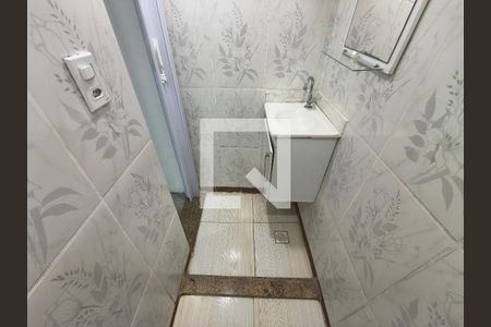 Banheiro Social de casa para alugar com 1 quarto, 43m² em Taquara, Rio de Janeiro