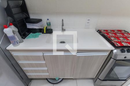 Sala - Cozinha de apartamento para alugar com 2 quartos, 32m² em Vila Carmosina, São Paulo