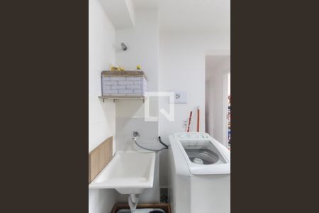 Sala - Cozinha de apartamento para alugar com 2 quartos, 32m² em Vila Carmosina, São Paulo