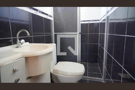 Banheiro 1 suite  de casa para alugar com 3 quartos, 100m² em Jardim Carvalho, Porto Alegre