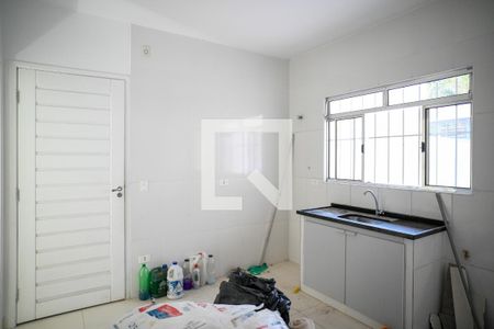 Sala/Cozinha de casa para alugar com 1 quarto, 27m² em Sacoma, São Paulo
