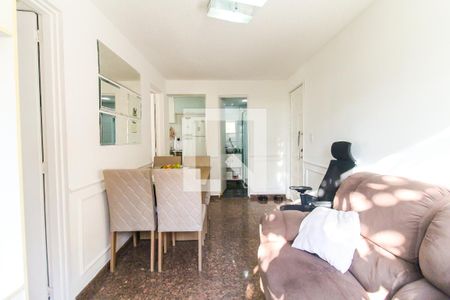 Sala de apartamento para alugar com 2 quartos, 42m² em Cidade Líder, São Paulo