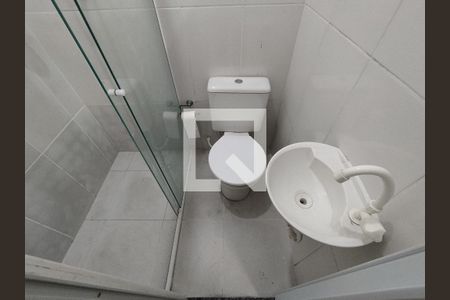 Banheiro - torneira de casa para alugar com 1 quarto, 27m² em Sacoma, São Paulo