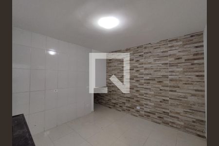 Casa para alugar com 1 quarto, 27m² em Sacoma, São Paulo