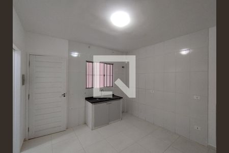 Casa para alugar com 1 quarto, 27m² em Sacoma, São Paulo