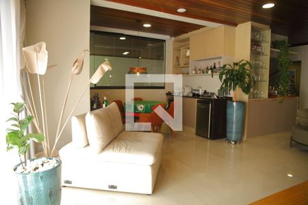 Sala de casa à venda com 6 quartos, 460m² em Jardim do Mar, São Bernardo do Campo