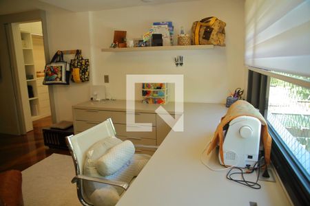 Suíte 1 ( master)  de casa à venda com 6 quartos, 460m² em Jardim do Mar, São Bernardo do Campo