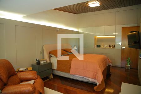 Suíte 1 ( master)  de casa à venda com 6 quartos, 460m² em Jardim do Mar, São Bernardo do Campo