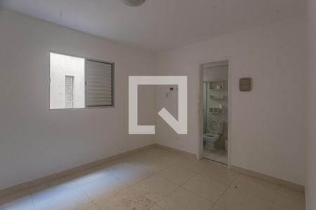 Quarto de casa para alugar com 1 quarto, 33m² em Sacoma, São Paulo