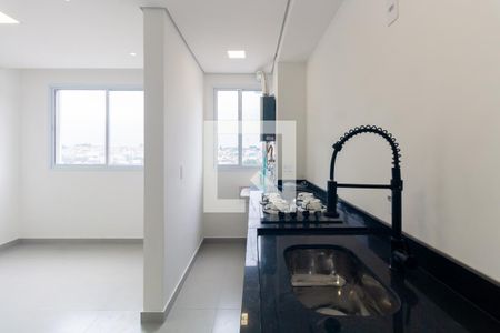 Cozinha de apartamento para alugar com 2 quartos, 40m² em Vila Ema, São Paulo