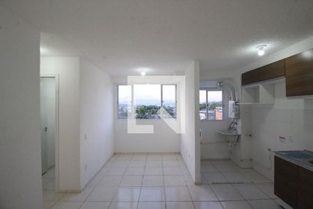 Sala de apartamento para alugar com 2 quartos, 42m² em Jardim Alvorada, Nova Iguaçu
