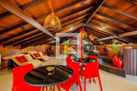 Casa à venda com 5 quartos, 850m² em Alphaville Residencial Zero, Barueri