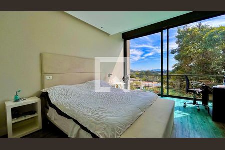 Casa para alugar com 3 quartos, 300m² em Morada dos Pássaros, Barueri