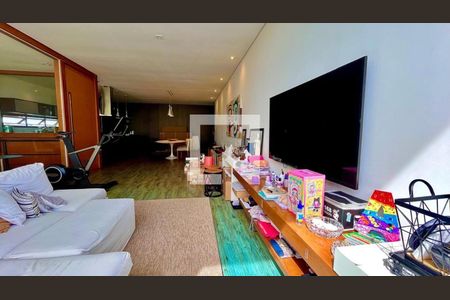 Casa para alugar com 3 quartos, 300m² em Morada dos Pássaros, Barueri