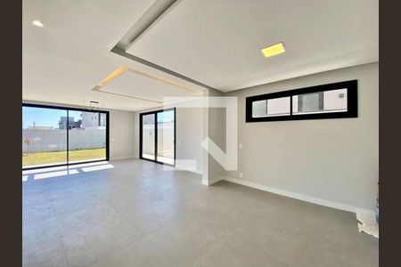 Casa à venda com 3 quartos, 267m² em Jardim Samambaia, Jundiaí