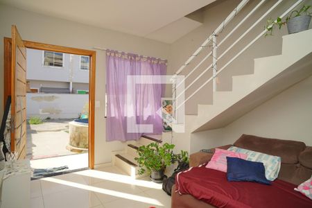 Sala de casa de condomínio para alugar com 2 quartos, 300m² em Jardim Atlântico Leste, Maricá