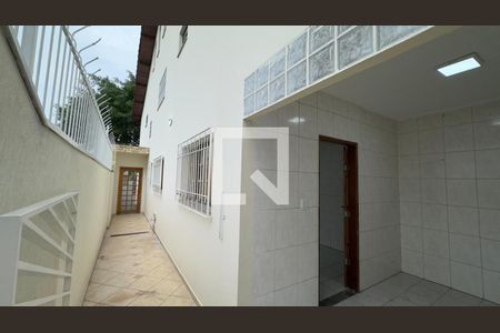 Casa à venda com 3 quartos, 150m² em Jardim Santo Elias, São Paulo