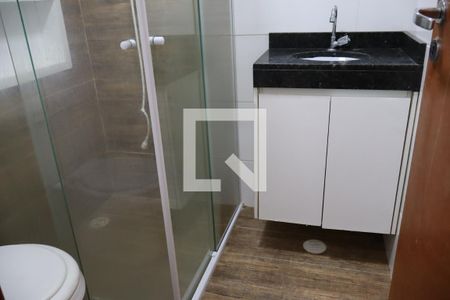 Banheiro de apartamento para alugar com 1 quarto, 32m² em Chácara Belenzinho, São Paulo