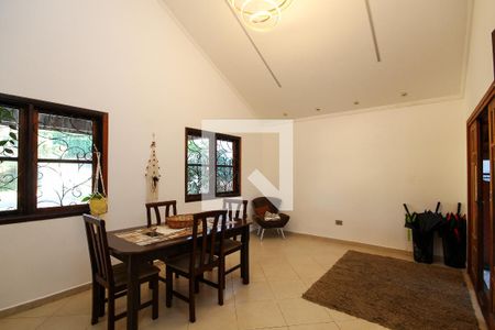 Sala de casa de condomínio para alugar com 6 quartos, 250m² em Granja Caiapia, Cotia