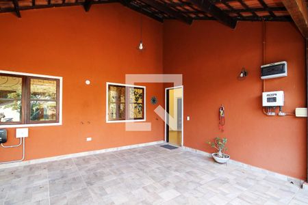 Entrada de casa de condomínio para alugar com 6 quartos, 250m² em Granja Caiapia, Cotia