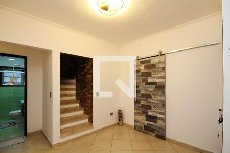 Hall de casa de condomínio para alugar com 6 quartos, 250m² em Granja Caiapia, Cotia