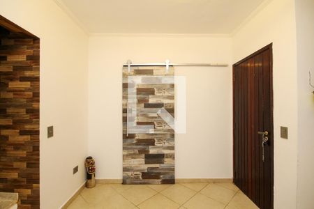 Hall de casa de condomínio para alugar com 6 quartos, 250m² em Granja Caiapia, Cotia