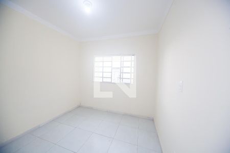 quarto 2 de casa para alugar com 2 quartos, 60m² em Buritis, Belo Horizonte