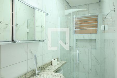 Banheiro de casa para alugar com 1 quarto, 50m² em Jardim Santana, São Paulo