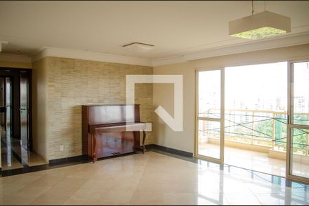 Apartamento para alugar com 4 quartos, 164m² em Setor Oeste, Goiânia