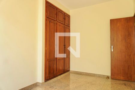 Quarto 1 de apartamento para alugar com 3 quartos, 154m² em Horto, Belo Horizonte