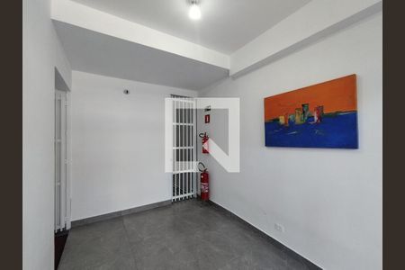 Hall de entrada de apartamento à venda com 2 quartos, 49m² em Vila Gumercindo, São Paulo