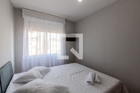 Quarto 1 de apartamento para alugar com 2 quartos, 52m² em Cavalhada, Porto Alegre