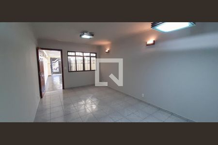 Casa à venda com 2 quartos, 220m² em Jardim Sarah, São Paulo