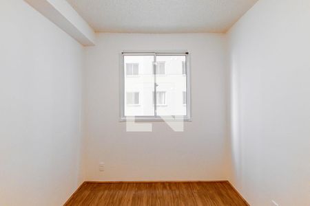 Quarto 01 de apartamento para alugar com 2 quartos, 40m² em Parque Industrial Tomas Edson, São Paulo