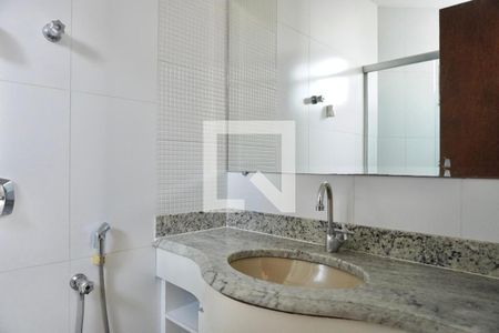 Banheiro da Suíte de apartamento para alugar com 3 quartos, 120m² em Silveira, Belo Horizonte