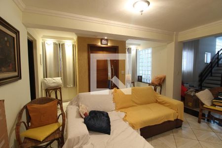 Sala de casa para alugar com 3 quartos, 160m² em Parque Ipe, São Paulo