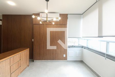 Varanda  de apartamento para alugar com 2 quartos, 63m² em Vila Azevedo, São Paulo