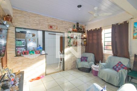Sala/Casa dos fundos de casa à venda com 5 quartos, 275m² em Estância Velha, Canoas